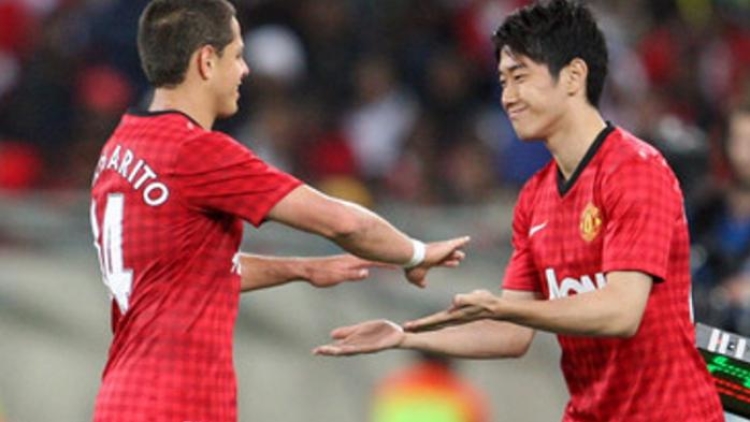 20140805_080748_javier-hernandez-dan-shinji-kagawa 20140805_080748_javier-hernandez-dan-shinji-kagawa