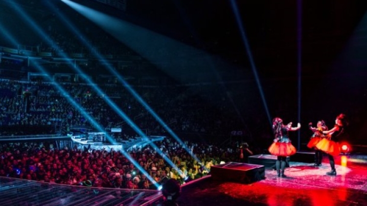 Lady-Gaga-Teams-up-with-BabyMetal (2)