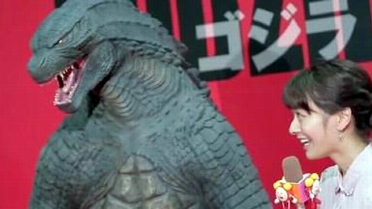 legendary-celebrates-the-japanese-theatrical-release-of-godzilla