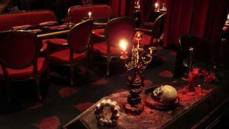 kafe vampir (1) kafe vampir (1)