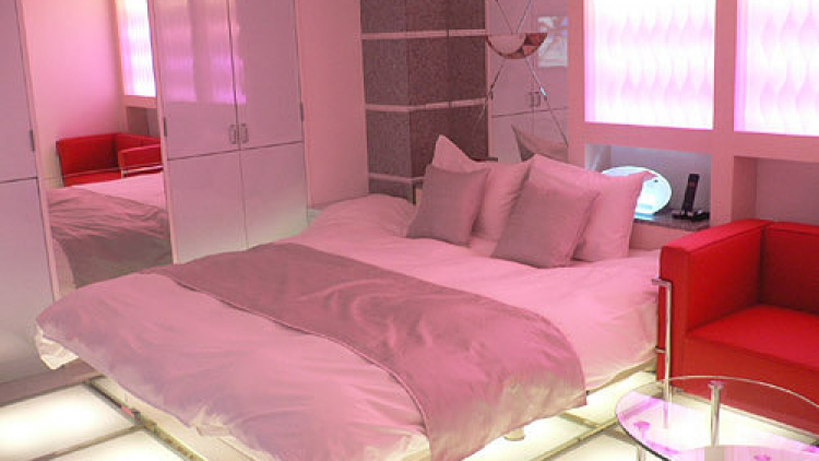 2a 121234_lovehotel1 2a 121234_lovehotel1