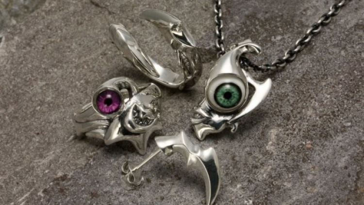 Parasyte Jewelry (1) Parasyte Jewelry (1)