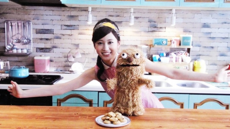 atsuko-maeda-cookies-cm