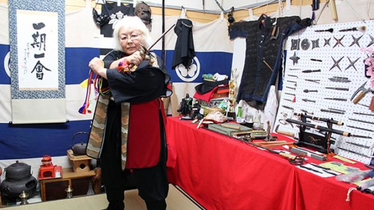 kiyomi-shibata-dengan-nama-ninja-suzak