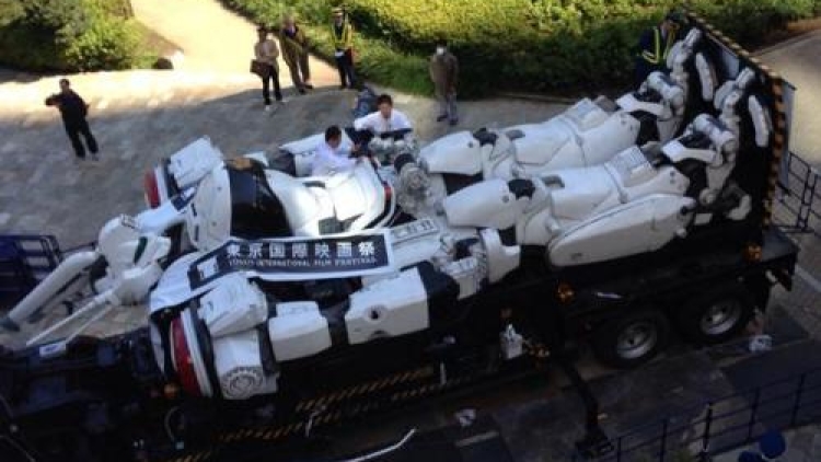 4c B1FK3-5CUAIiBj_-500x375