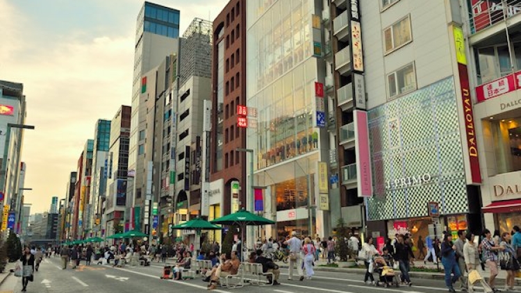 ginza-pedestrian-paradise