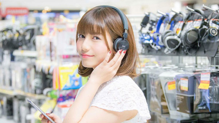 Motoko Nakane (Starmarie) mengubah namanya menjadi Monya Nakane Motoko Nakane (Starmarie) mengubah namanya menjadi Monya Nakane