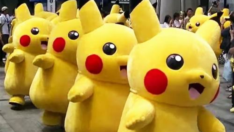 Pasukan Pikachu kembali menyerbu Yokohama dalam Pikachu Outbreak 2015! (1) Pasukan Pikachu kembali menyerbu Yokohama dalam Pikachu Outbreak 2015! (1)