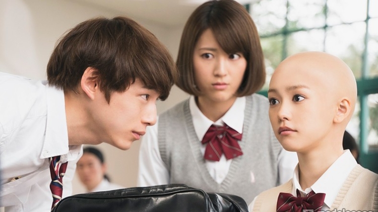 Film Heroine Shikkaku kalahkan Attack on Titan End of the World