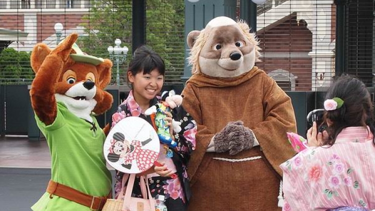 Mitos Kutukan Disney membuat pasangan yang mengunjunginya putus hubungan2 Mitos Kutukan Disney membuat pasangan yang mengunjunginya putus hubungan2