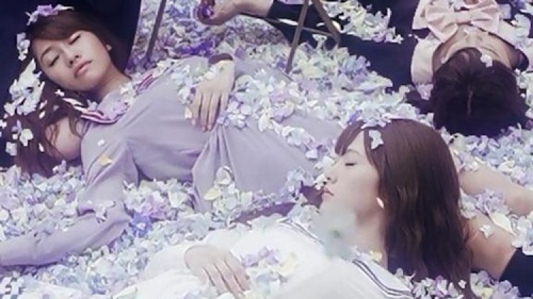 Nogizaka46 Seifuku Isetan copy