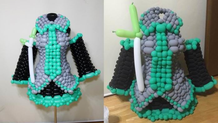 Sugoi! Seniman Jepang ciptakan kostum Hatsune Miku dari balon!