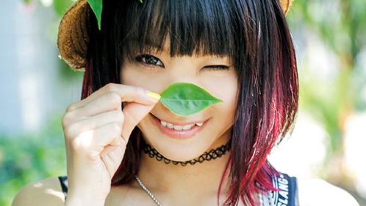 LiSA merilis photobook baru yang diabadikan di 5 kota di Asia