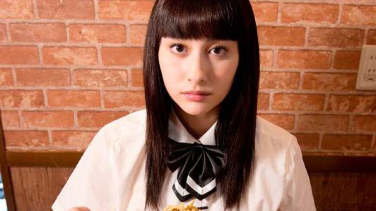 Akari Hayami kembali tampil dalam Ms. Koizumi Loves Ramen Noodles SP (2) Akari Hayami kembali tampil dalam Ms. Koizumi Loves Ramen Noodles SP (2)