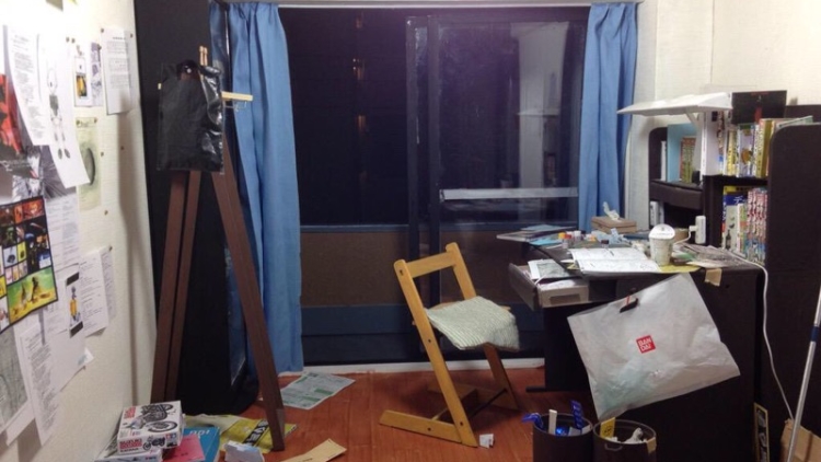 Apa yang salah dengan kamar siswa SMA Jepang ini