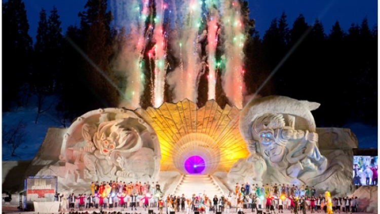 Saksikan acara seru dan aneka patung salju yang indah di Tokamachi Snow Festival! (3)