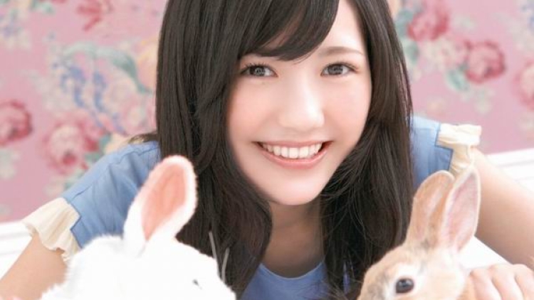 Mayu Watanabe akan rayakan ulang tahun ke-4 debut solonya (2)