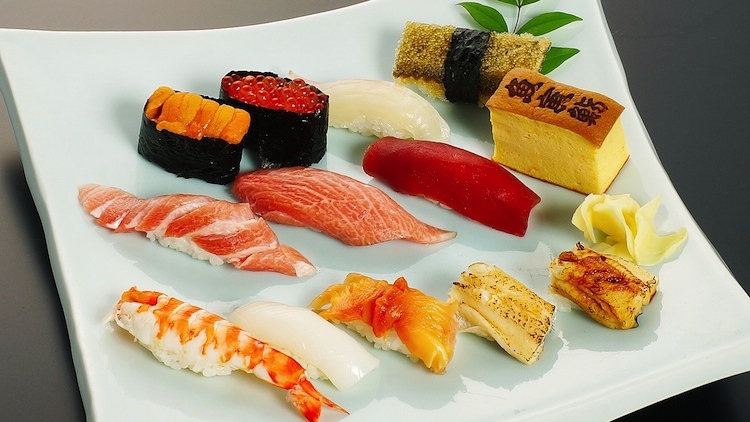 2 cara memesan sushi 2