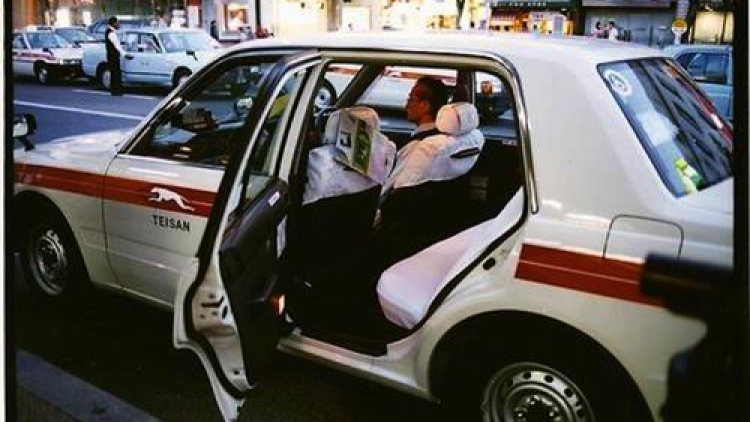 Taksi di Jepang dan Panduan Singkat Penggunaannya (6)