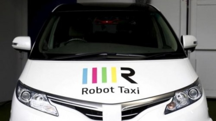 Taksi tanpa pengemudi menggelar uji lapangan