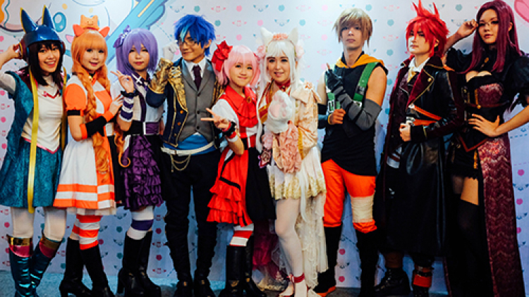 Asyiknya Belanja Komik dan Berjumpa dengan Cosplayer Idola di ComicFest ID 2016 (19) Asyiknya Belanja Komik dan Berjumpa dengan Cosplayer Idola di ComicFest ID 2016 (19)