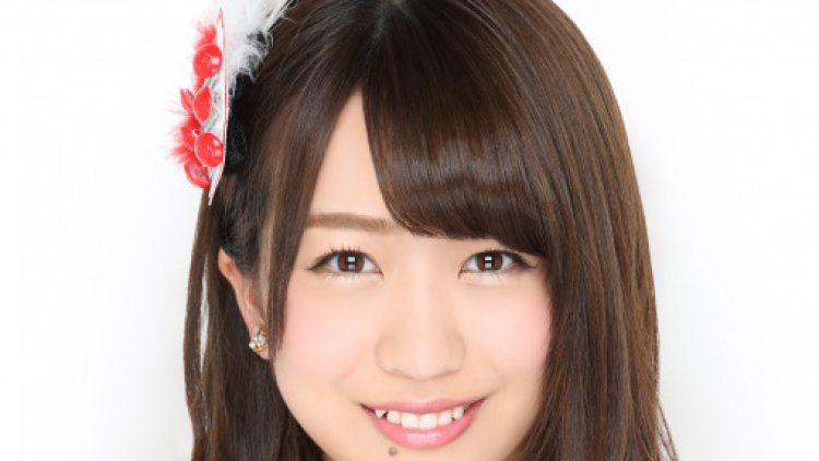 Ayana Shinozaki AKB48 Batasi Aktivitas Akibat Penyakit Graves