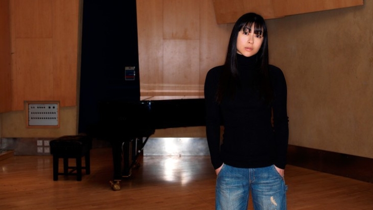 Utada Hikaru Sempat Sesali Waktu Debutnya