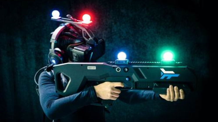 Wow! Game Virtual Reality Menembak Zombie Akan Hadir di Jepang! (1) Wow! Game Virtual Reality Menembak Zombie Akan Hadir di Jepang! (1)