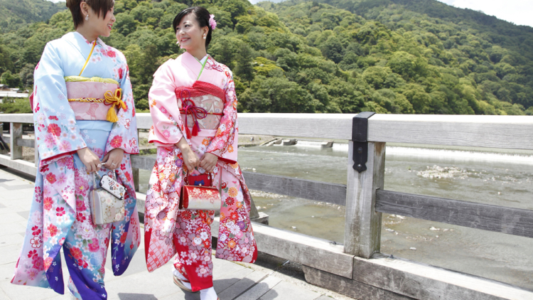5 Hal Penting yang Perlu Diingat Saat Memakai Kimono 5 Hal Penting yang Perlu Diingat Saat Memakai Kimono