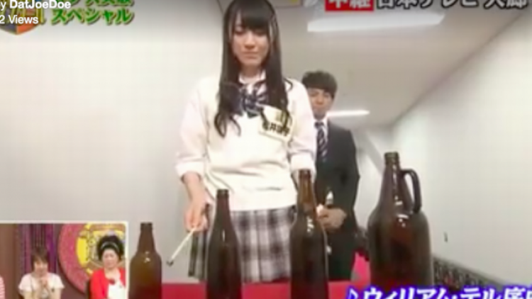 sugoi-siswi-sma-jepang-ciptakan-karya-seni-musikal-dengan-botol-kereta-mainan sugoi-siswi-sma-jepang-ciptakan-karya-seni-musikal-dengan-botol-kereta-mainan