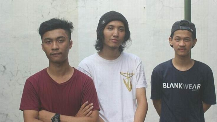 local-band-gracehowl-merilis-ulang-ep-current-storyline-1
