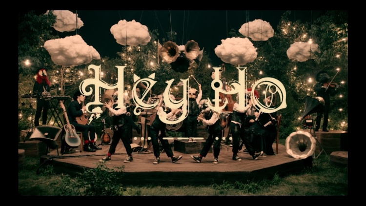 sekai-no-owari-tampilkan-ruang-rekaman-imajinasi-di-video-klip-hey-ho