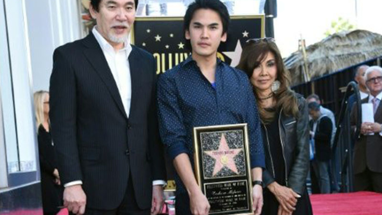 aktor-samurai-legendaris-jepang-mendapat-penghormatan-dari-hollywood