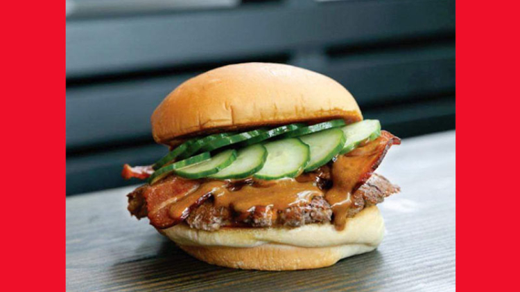 hanya-dijual-sehari-inilah-isi-burger-spesial-dari-chef-michelin-jepang