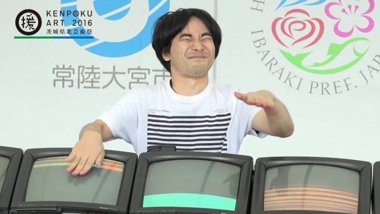 keren-seniman-jepang-ciptakan-musik-dari-teknologi-jadul