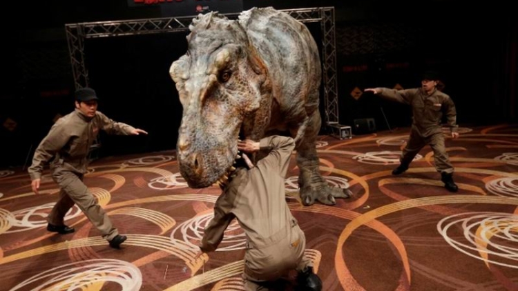 wow-perusahaan-jepang-ciptakan-robot-dinosaurus-yang-bisa-menggigit-1 wow-perusahaan-jepang-ciptakan-robot-dinosaurus-yang-bisa-menggigit-1