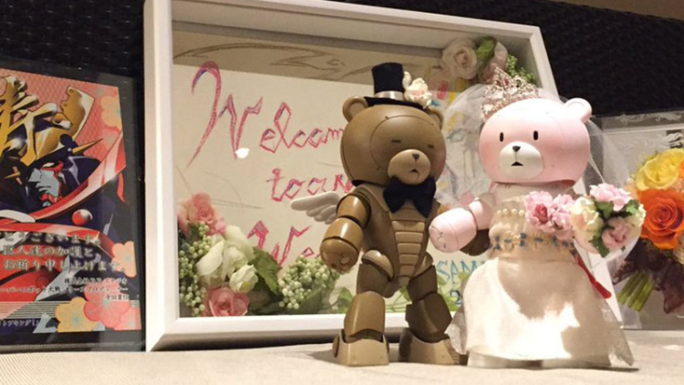 wow-sutradara-anime-menikah-dengan-builder-gundam-yang-27-lebih-muda-0 wow-sutradara-anime-menikah-dengan-builder-gundam-yang-27-lebih-muda-0