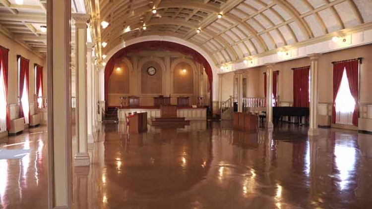 bunshokan-gedung-bergaya-renaissance-di-yamagata2