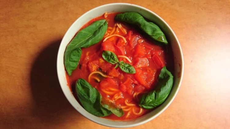 Tomato-ramen