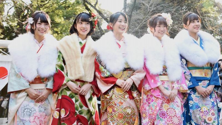 5 Anggota Nogizaka46 Rayakan Hari Datangnya Kedewasaan (2)