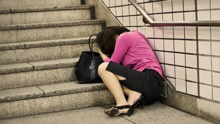 Inemuri, Kebiasaan Orang Jepang yang Unik Saat Tidur di Mana Saja Inemuri, Kebiasaan Orang Jepang yang Unik Saat Tidur di Mana Saja