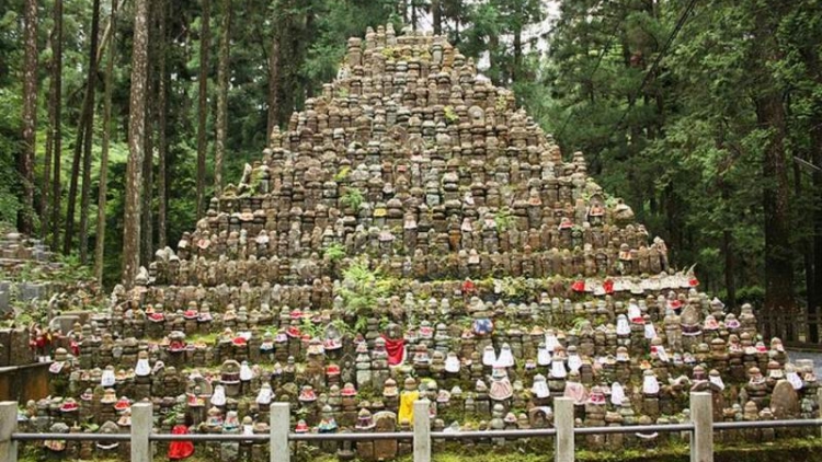 Tempat Wisata di Jepang yang Aneh Tapi Populer di Kalangan Wisatawan Asing (1)