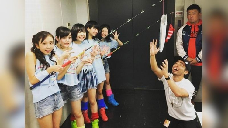 Idol Group Jepang ini Berhasil Memancing Takayuki Yamada, Netizen Pun Terpancing Idol Group Jepang ini Berhasil Memancing Takayuki Yamada, Netizen Pun Terpancing