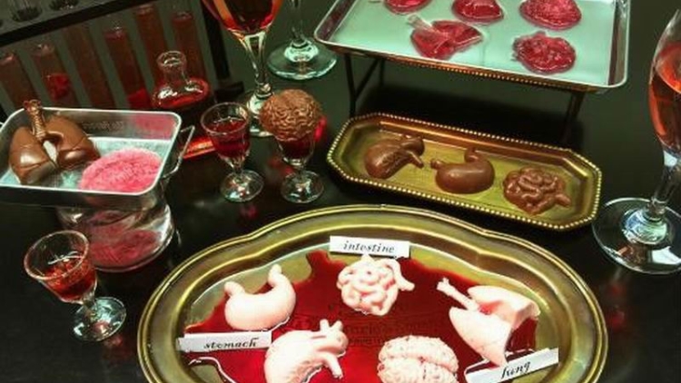 Ngeri, Cokelat Dari Jepang Ini Berbentuk Organ Tubuh Manusia! (1) Ngeri, Cokelat Dari Jepang Ini Berbentuk Organ Tubuh Manusia! (1)