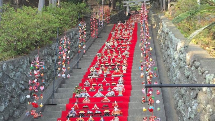 3 Tempat di Izu Inatori yang Menampilkan Boneka Hina Matsuri Mewah dan Meriah (1) 3 Tempat di Izu Inatori yang Menampilkan Boneka Hina Matsuri Mewah dan Meriah (1)