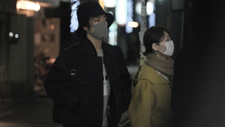 Apa Yang Membuat Selebriti Jepang Jarang Mempublikasikan Hubungan Percintaanya1