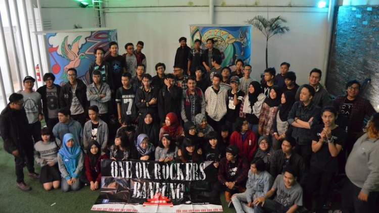 ONE OK ROCKERS BANDUNG, Komunitas Yang Sering Melakukan Kegiatan Bermanfaat (1) ONE OK ROCKERS BANDUNG, Komunitas Yang Sering Melakukan Kegiatan Bermanfaat (1)