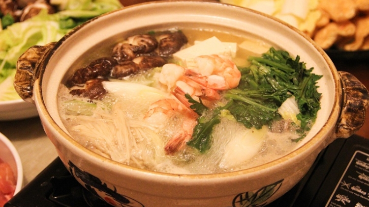 Membuat Mizutaki, Nabe Yang Paling Populer Selama Musim Dingin