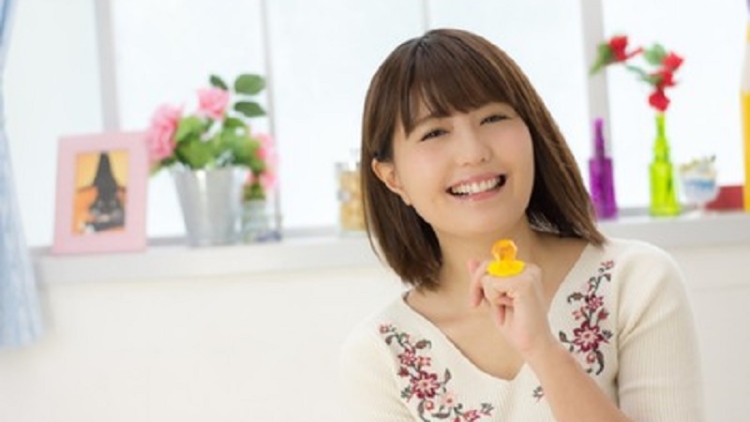 Pengisi Suara Madoka Magica Umumkan Pernikahannya Dengan Pria Berusia 40 Tahun