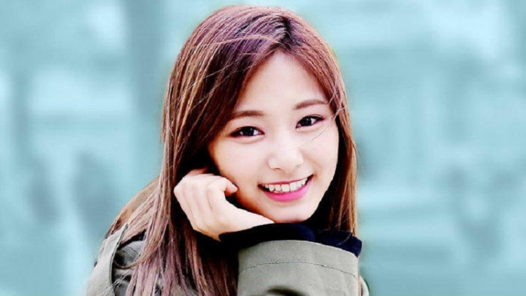 twice-tzuyu-7 twice-tzuyu-7